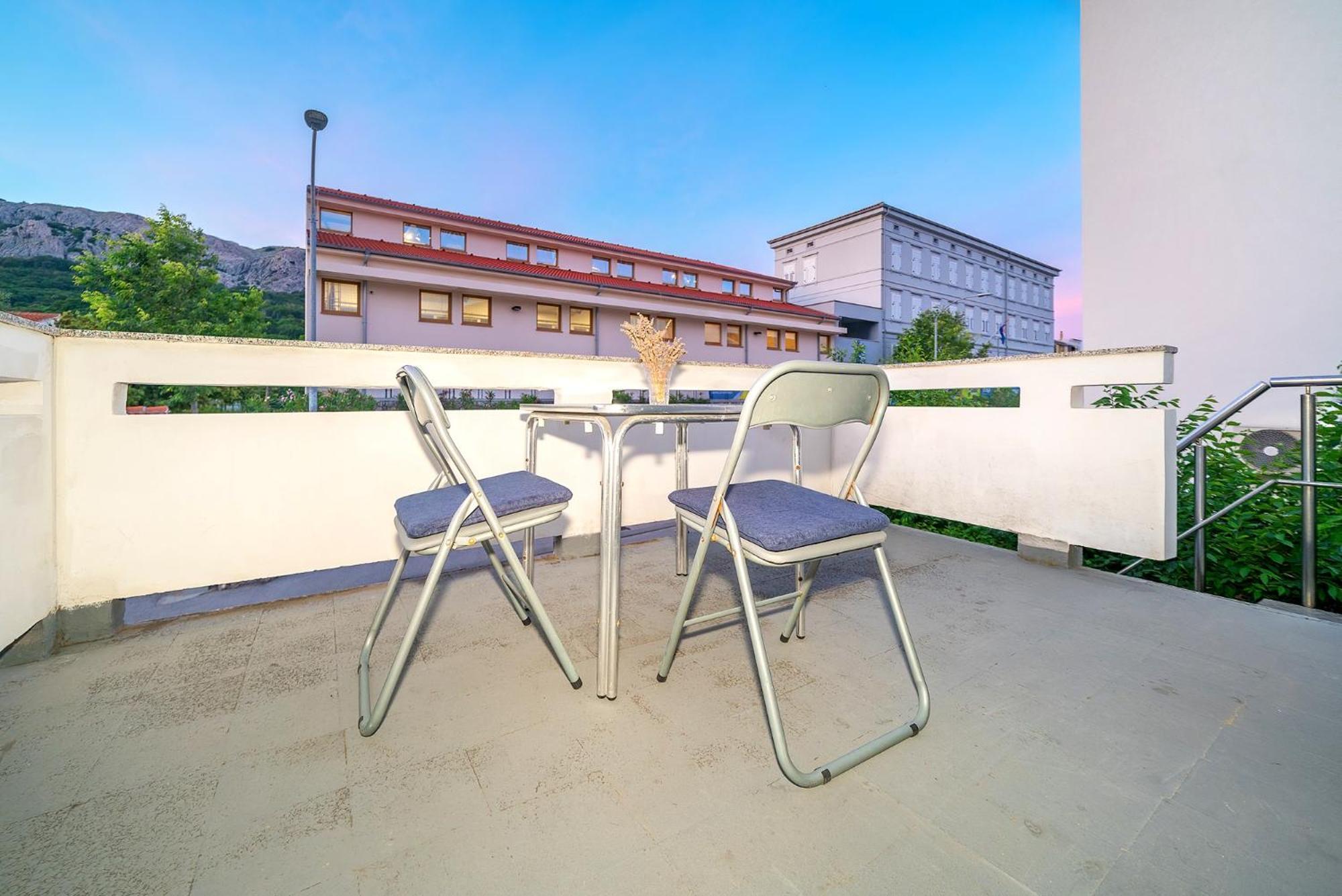 Apartments Nada & Ivan With Terrace Baska  Ngoại thất bức ảnh